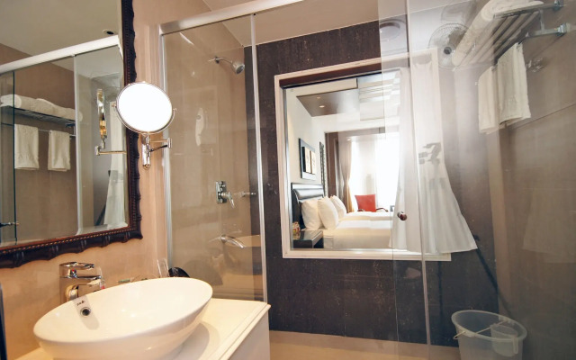 MAYFAIR Convention