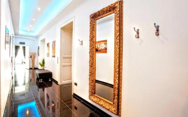 Luxury Penthouse Apartment