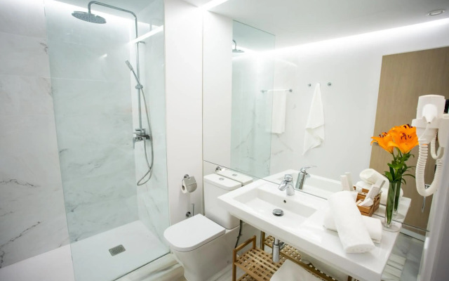 Plazuela del Carbón Suites