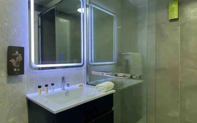 w Modern 2BR w AC in Miraflores