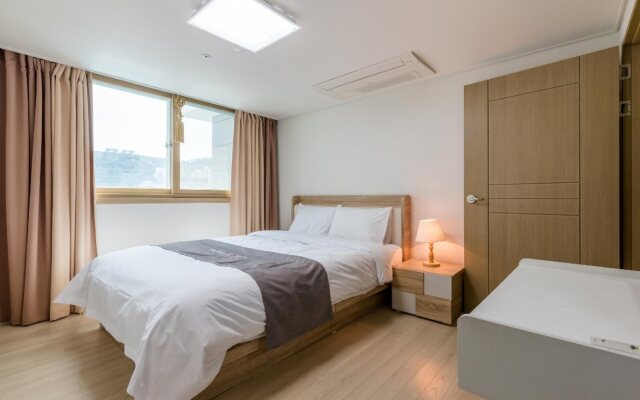 Homefourest Residence Hotel Okpo