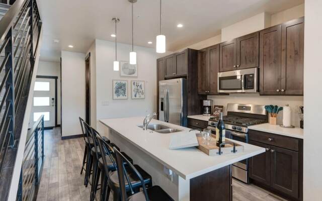 Arrow Luxury Townhomes by Winter Park Escapes