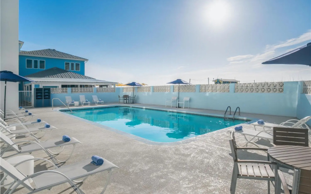 Golden Sands Carolina Beach Oceanfront, Tapestry by Hilton