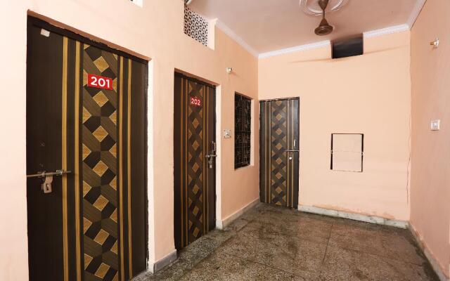 OYO 39645 Maheshwari Residency