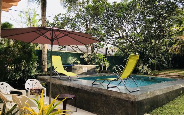 Sri Beach Bungalows and Villa