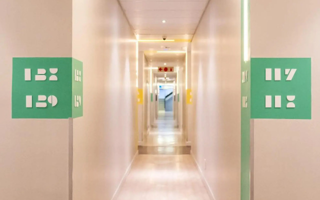 Mojo Hotel