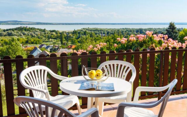 Balaton H603