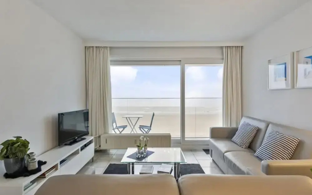 Apartment in Blankenberge With Sea Views