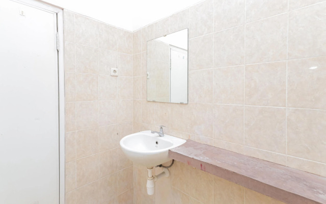 RedDoorz near Gubeng Station