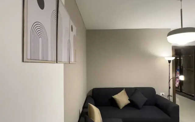 Stylish Luxe Apartment
