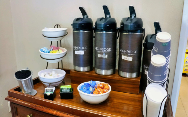 Country Inn & Suites by Radisson, Savannah Gateway, GA