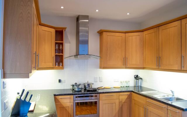 Luxury 1 Bedroom in the West End London