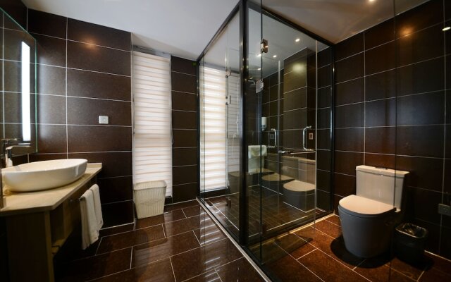 Nice Seven Days Boutique Hotel