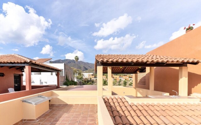 Beautiful 2 Bedroom Single House Hamacas