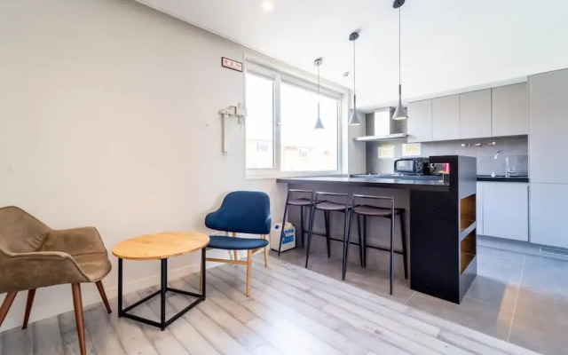 Jeju Seuwiseumaeul 215&216dong