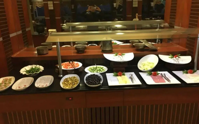 Lara Otel +12 Only Adult