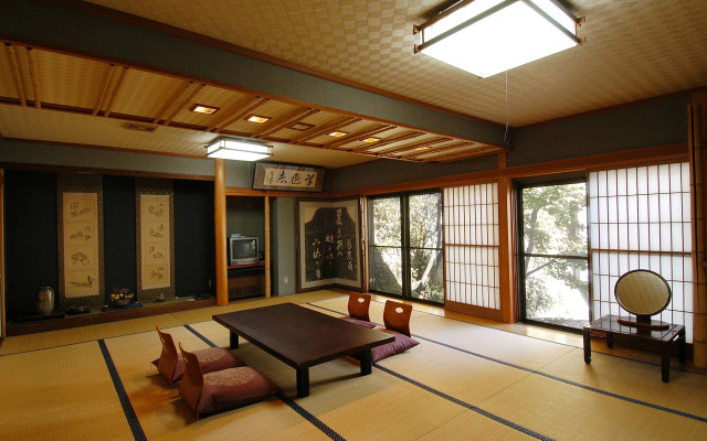 Kusatsu Onsen Nisshinkan