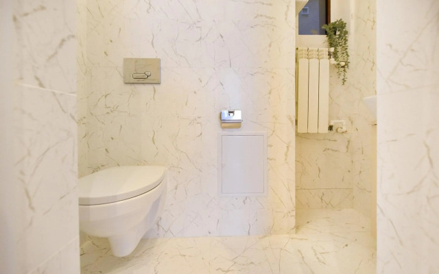 TROPICAL FEEL. 2BR Apt at Sala Palatului