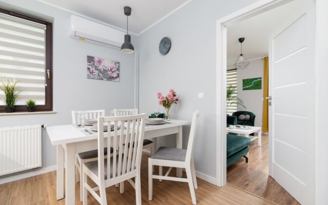 Apartment Cystersow Cracow by Renters