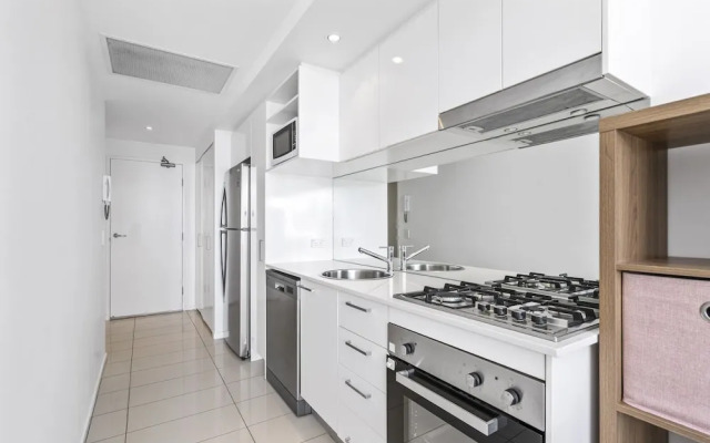 Harbour Quays Apartments