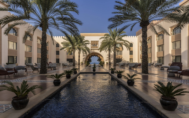 Al Husn Muscat Hotel