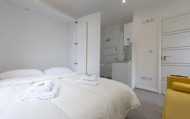 Rentaly London - Green Lanes - Studio 2