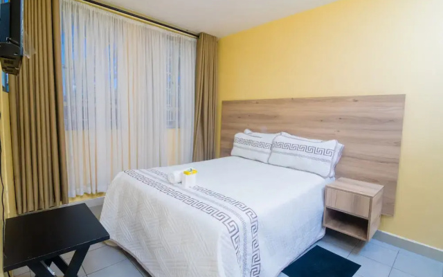 Orangestar Lodge