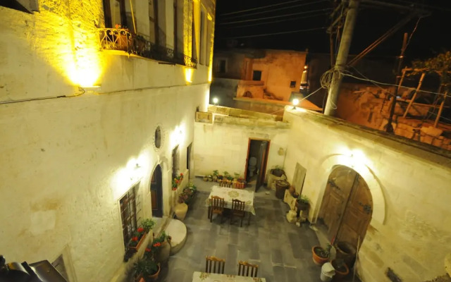 Kardeşler Cave Hotel