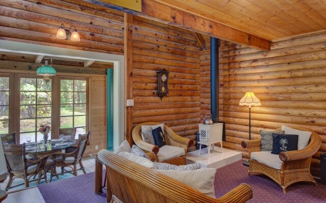 The Panda House 3 Bedroom Cabin