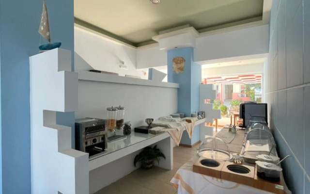 Hotel Flisvos