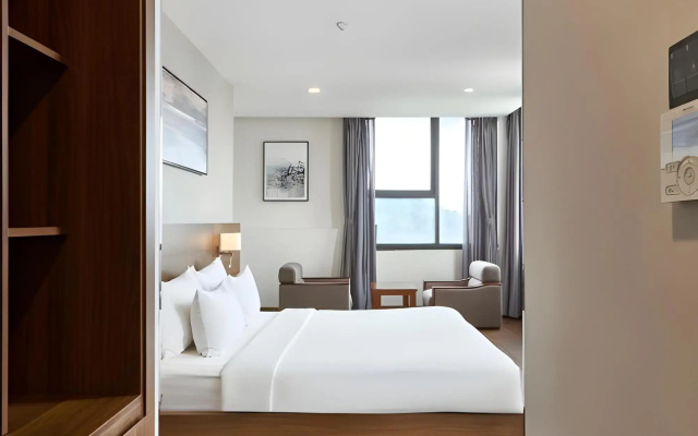 Central Park Saigon Hotel