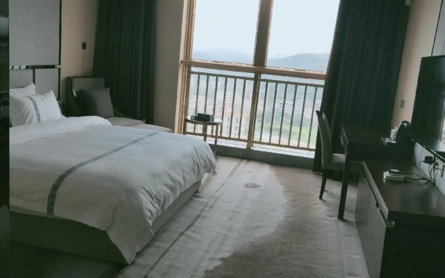 Zhihui Apartment Hotel