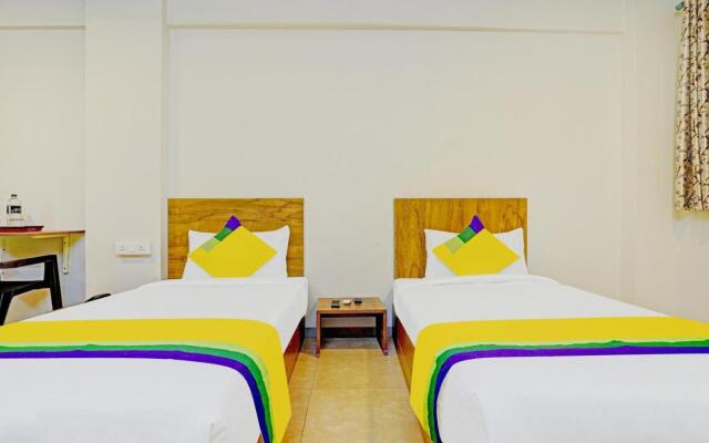 Itsy Hotels Oasis Pride