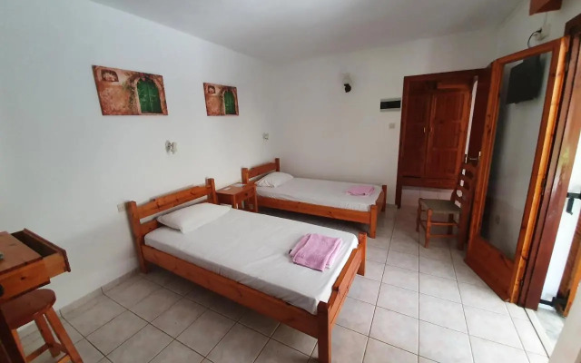 Dionisos Studios and Apts Skiathos