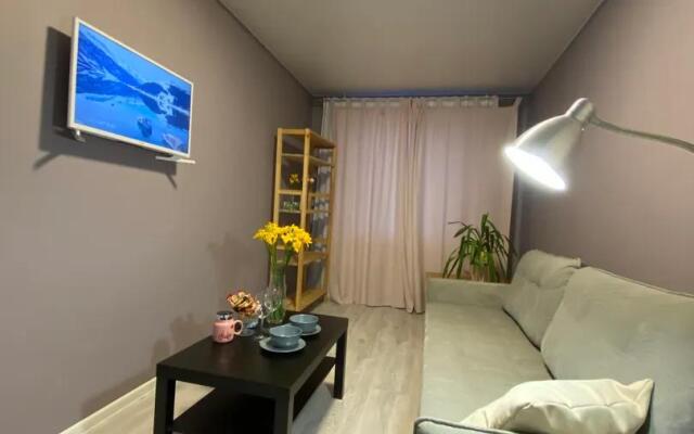 Apartments on Prospekt 50 let Oktyabrya 7/3