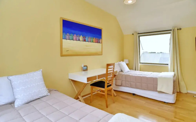 Salisbury St Villa 1