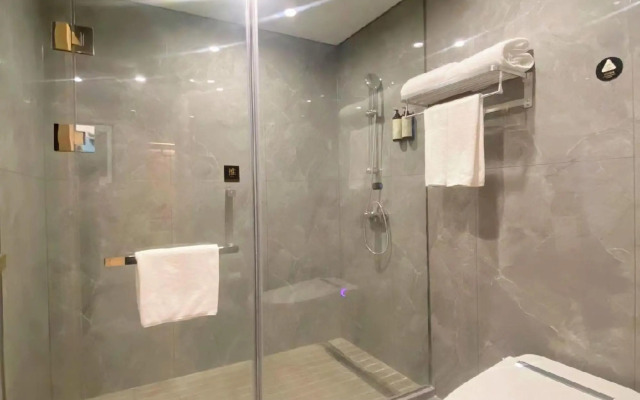 Kyriad Hotel (Xuzhou High-speed Railway Station West Exit)