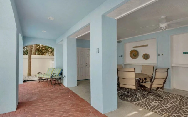 Island Blue at Destin Pointe