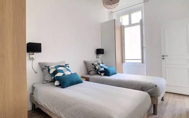 Superb Apart 6 People in the Heart of Cannes T32