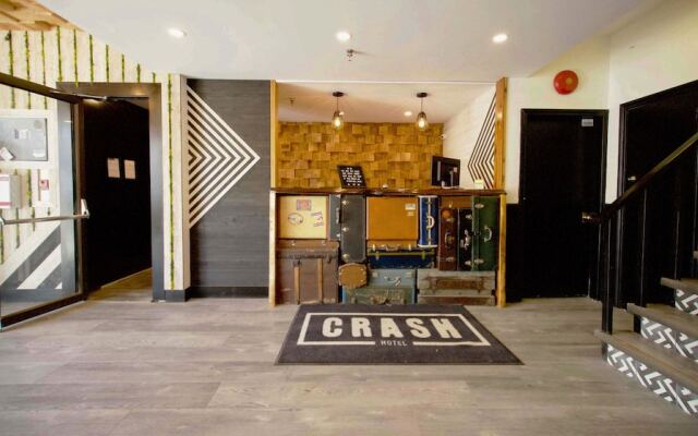 Crash Hotel Squamish