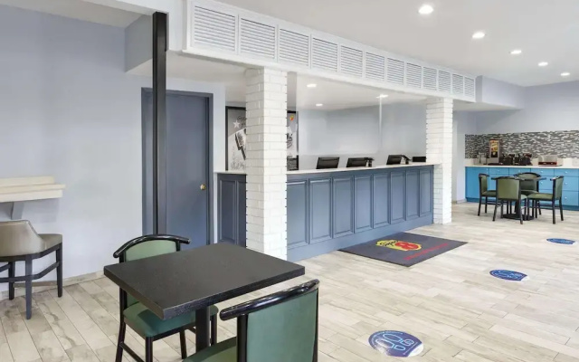 Comfort Inn - Universal City (Northeast)