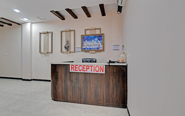 OYO 79424 The Castle Home Stay Inn