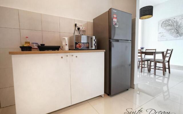 Suite Dream@Icon Residence