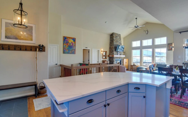 Ski-in/ski-out: Pet-friendly Granby Ranch Cabin!