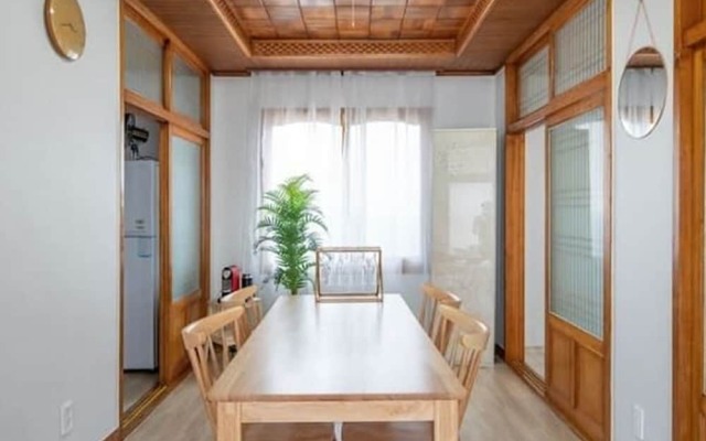 Domini's Local Style House