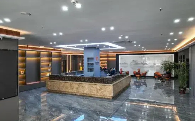 Kanas Intelligent Hotel (Liangping South High-speed Railway Station)