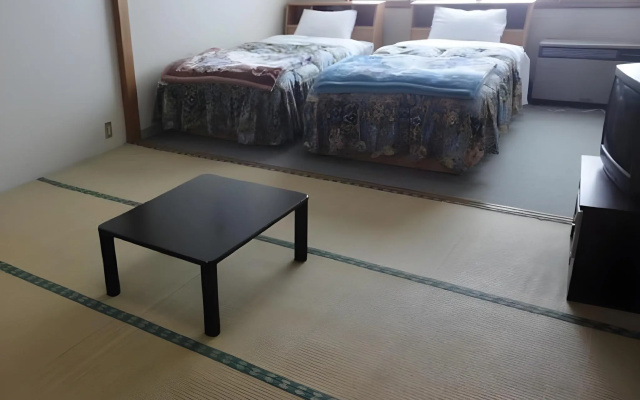 Star Hotel Akakura – Guest Rooms – Myoko
