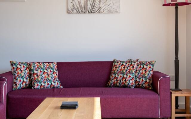 3BR Stylish Home Sea View Walk to East Wittering