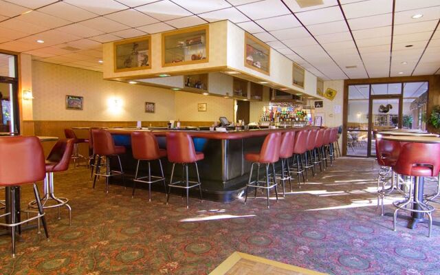 Voyageur Inn and Conference Center