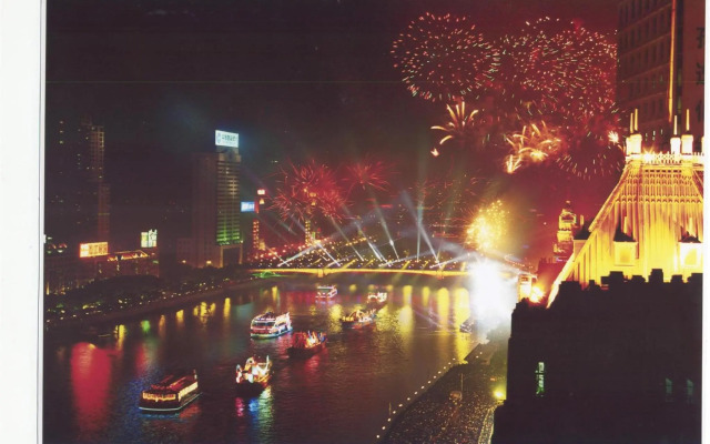 Aiqun Hotel Guangzhou - Free shuttle between hotel and Exhibition Center during Canton Fair